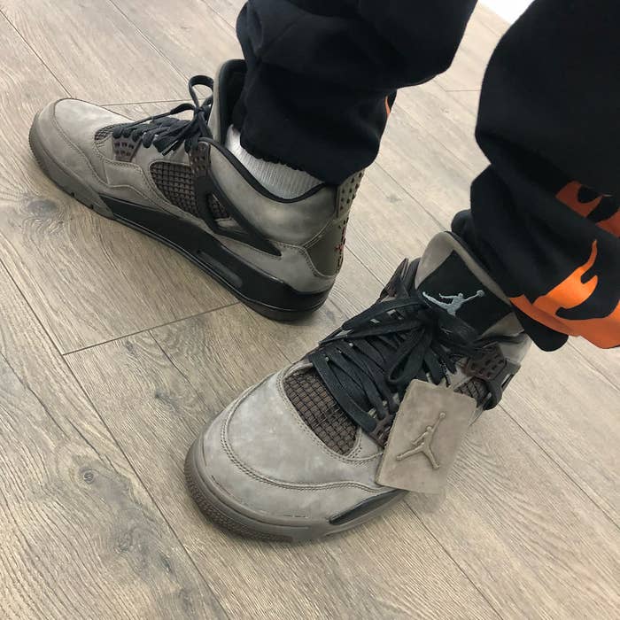 air-jordan-4-travis-scott-olive-on-feet-dpthekid