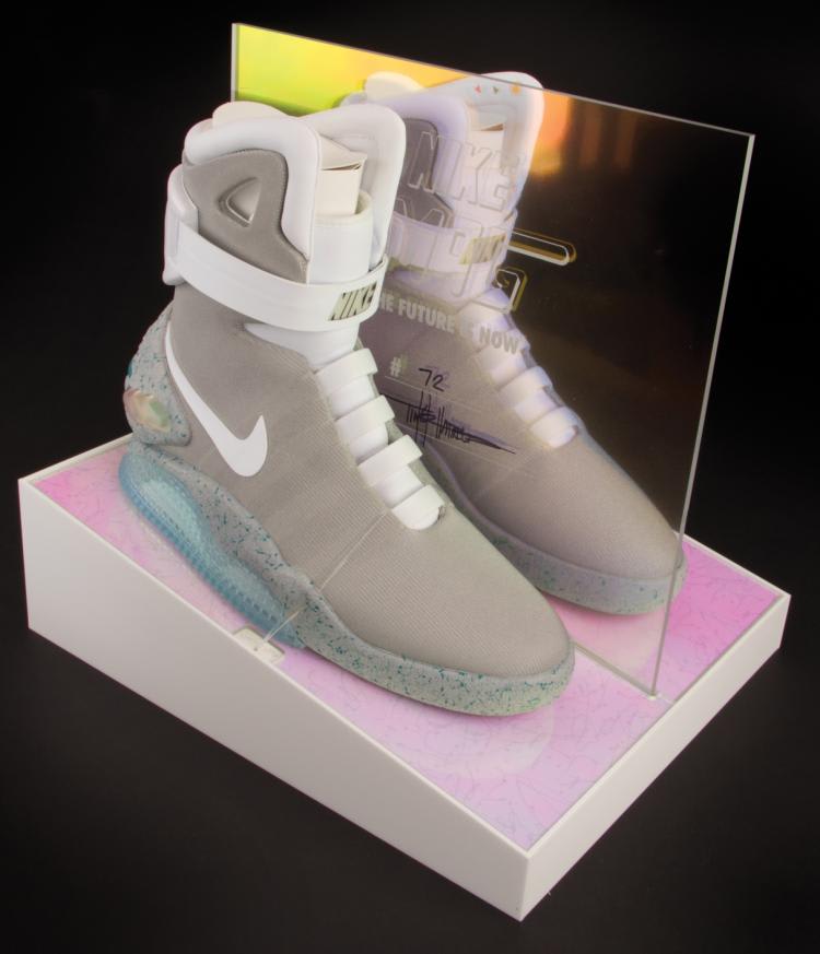Auto-Lacing Nike Mag Auction (5)