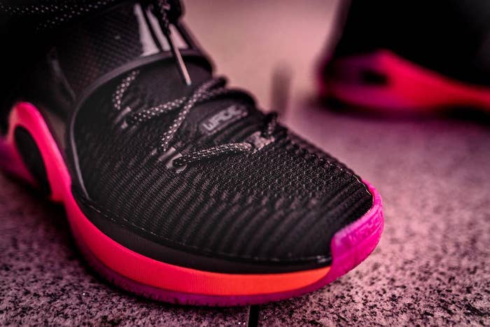 Li-Ning Way of Wade 6 Black/Pink Release Date Toe