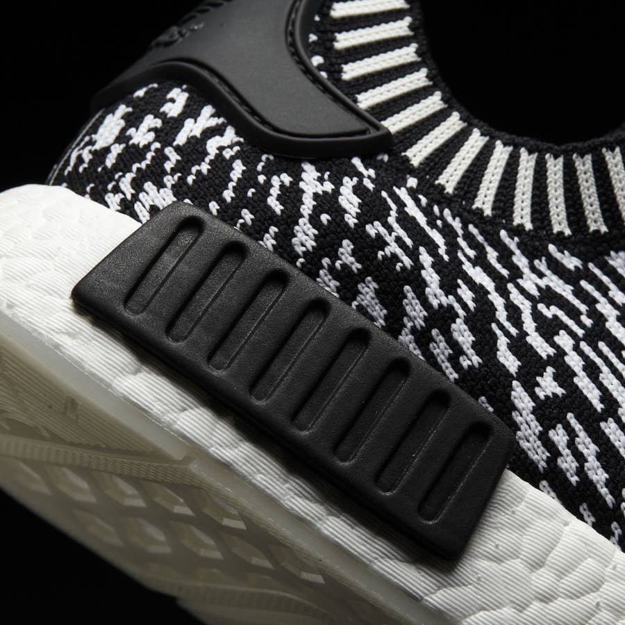 Buty adidas nmd_r1 primeknit hotsell zebra pack