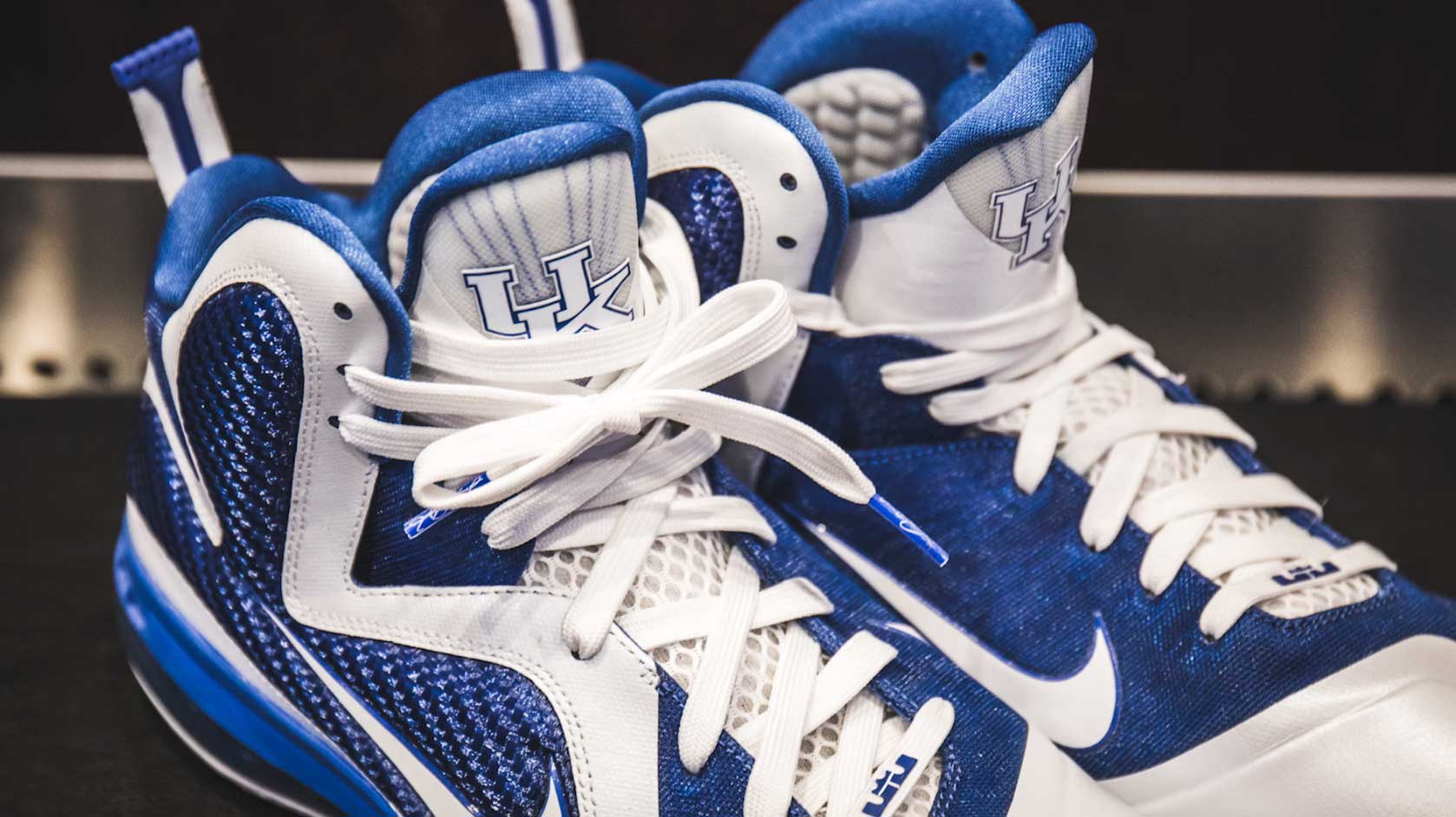 Nike LeBron 9 Kentucky Wildcats PE