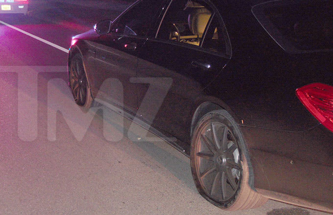 Damage is shown on Tiger Woods&#x27;s car during the night of his DUI.