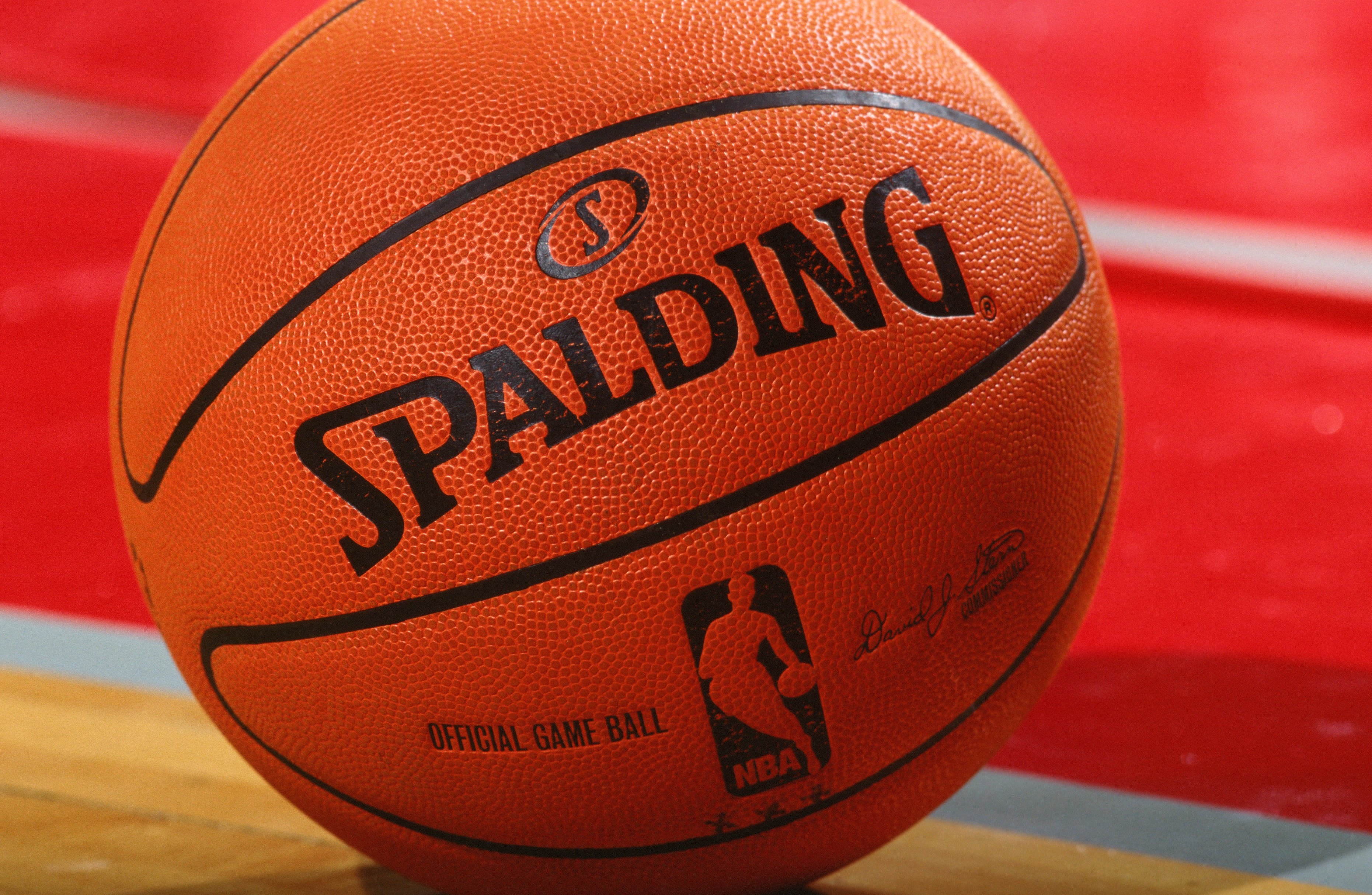 The NBA Ball That Everyone Hated: Throwback Thursday