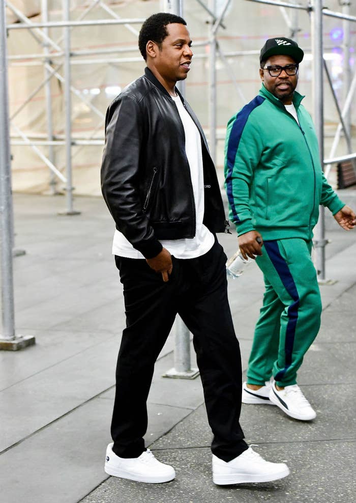 ladrar muñeca pegatina SoleWatch: Jay-Z Spotted in the 'Rocafella' Nike Air Force 1 Low | Complex