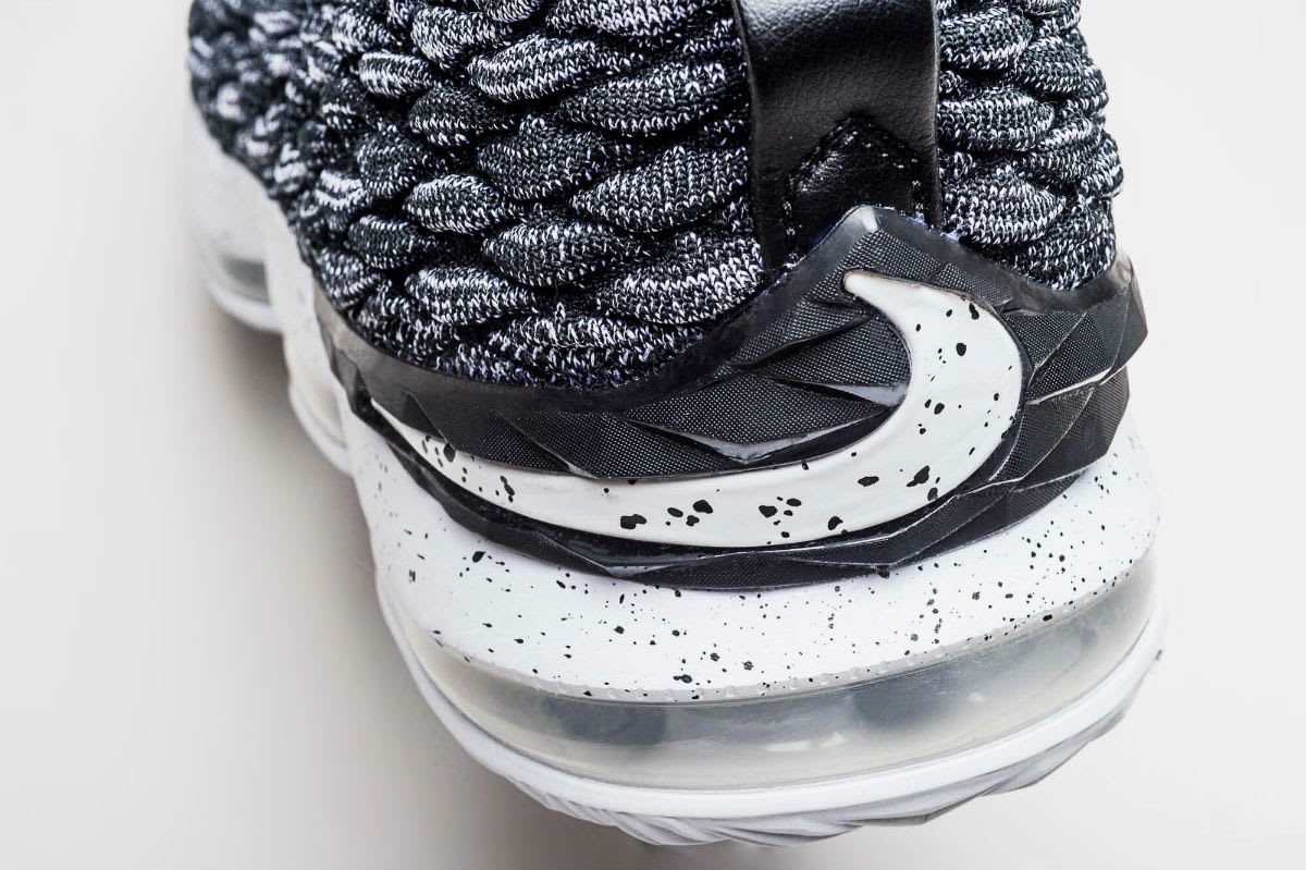 Lebron 16 outlet ashes