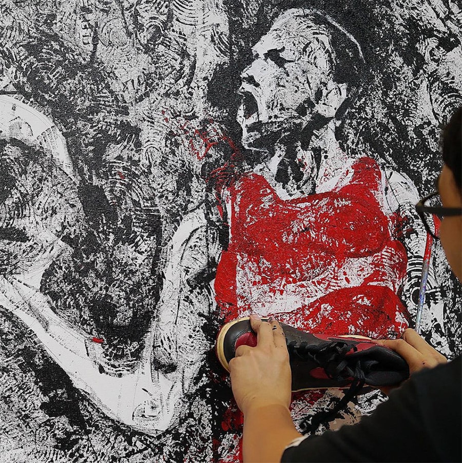 Artist Paints Michael Jordan with Air Jordans (2)