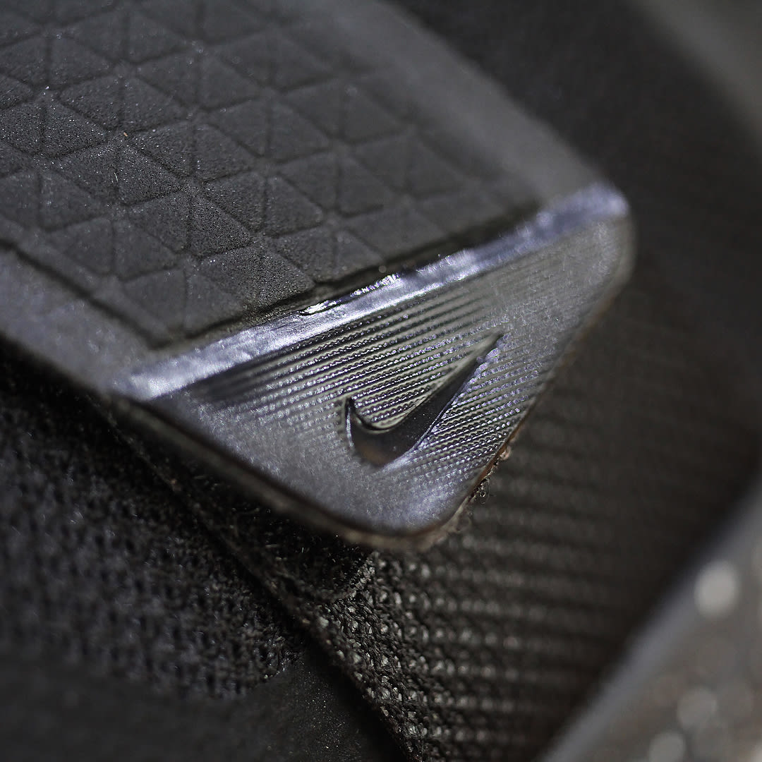 Nike PG 2.5 &#x27;Black/Pure Platinum/Anthracite&#x27; BQ8452-004 (Strap Detail)