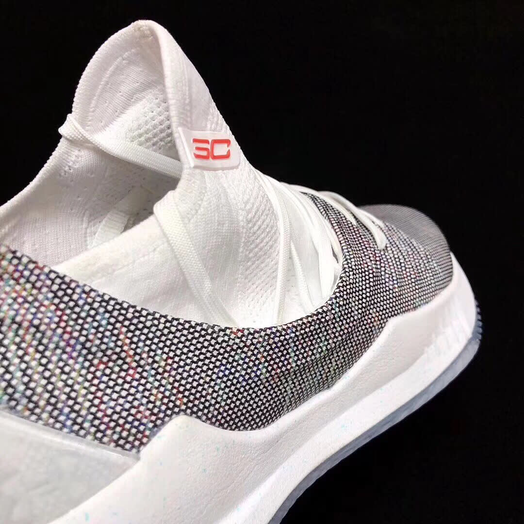 Under Armour Curry 5 (Detail)