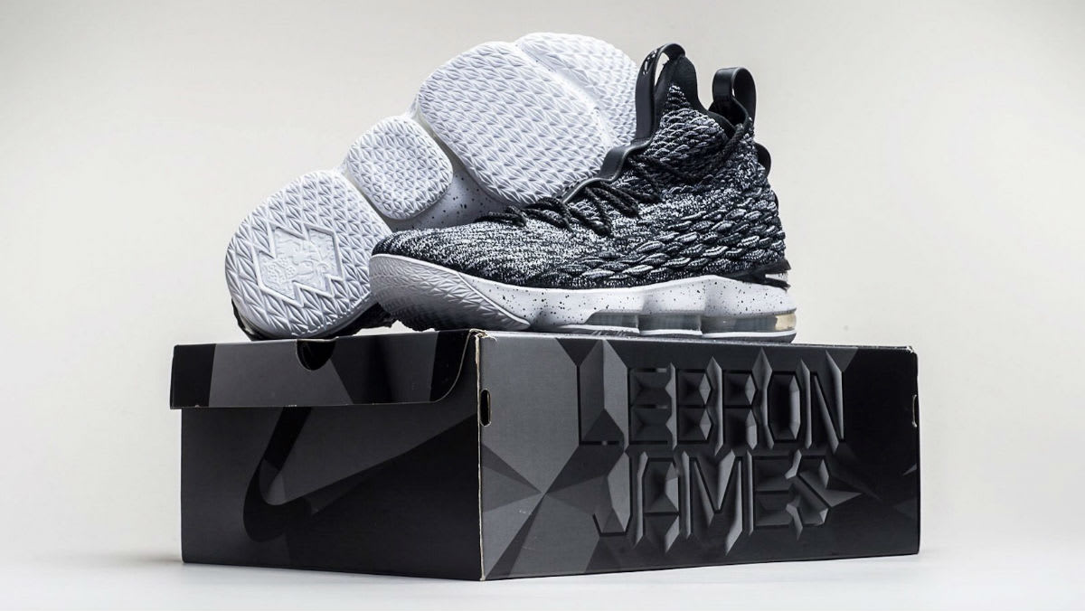 Nike LeBron 15 Black White Ashes Release Date 897648-002 (18)