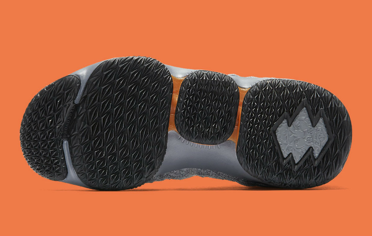 Nike LeBron 15 GS Black Safety Orange Dark Grey Wolf Grey Release Date 922911-080 Sole