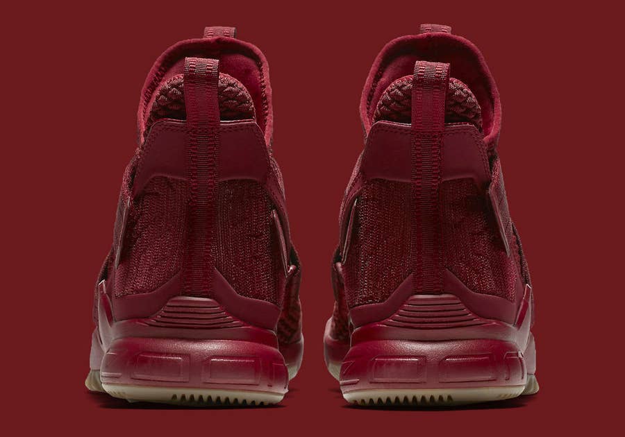 Lebron soldier 12 top burgundy