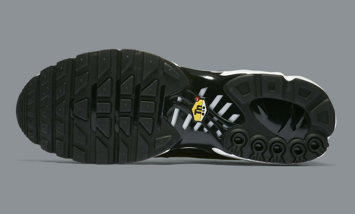Nike Air Max Plus 97 Black White Release Date Sole AH8143-001
