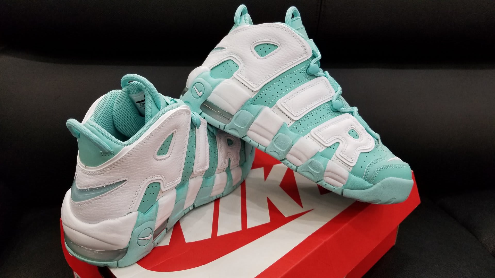 Nike uptempo outlet turquoise