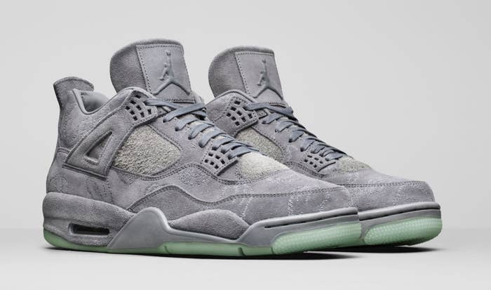 Air Jordan 4 Kaws