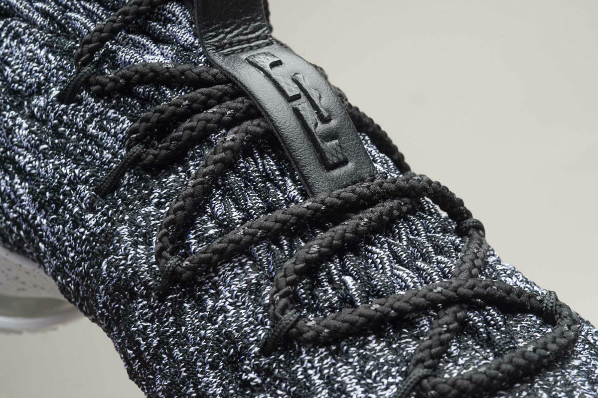 Lebron 15 low 2024 oreo release date