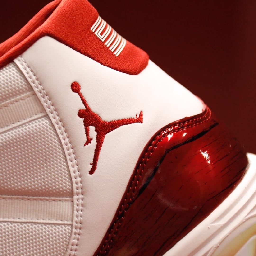 air-jordan-11-oklahoma-sooner-foot-ball-pe