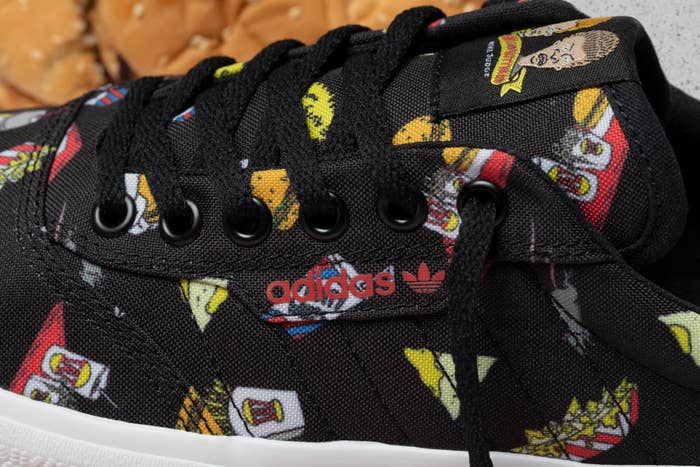beavis-and-butthead-adidas-3mc-lateral