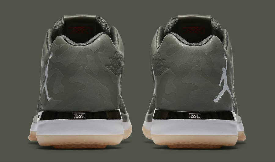 The Air Jordan 31 Low Suits Up for Flight Complex