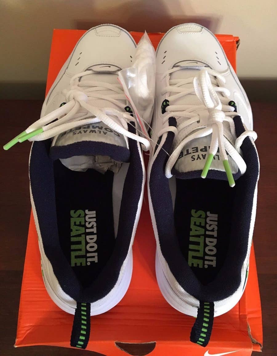 Nike air 2025 monarch seahawks