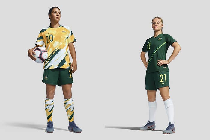 Australian footballers Sam Kerr and Ellie Carpenter model the Australian 2019 World Cup jersey