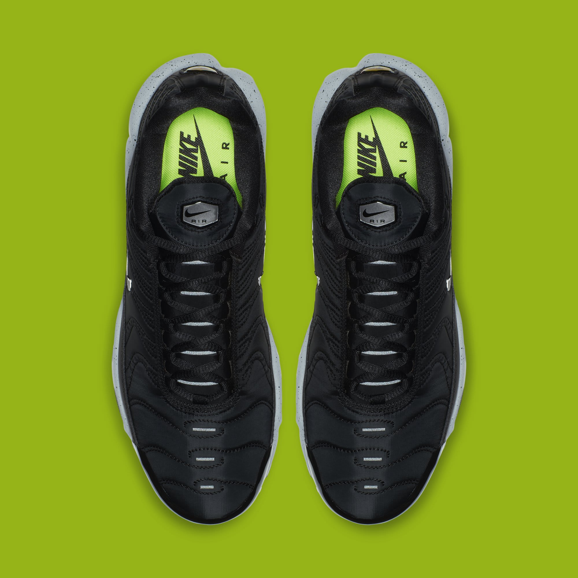 Nike Air Max Plus &#x27;Black/Matte Silver/Volt&#x27; 815994-003 (Top)