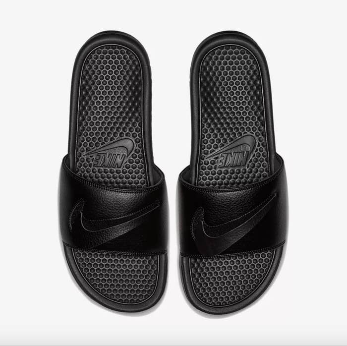 fremsætte rack Derive Now You Can Change the Swoosh on Your Slides Too | Complex