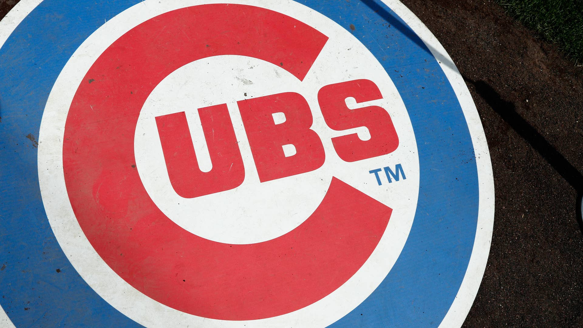 General view of the Chicago Cubs logo on the on deck circle.