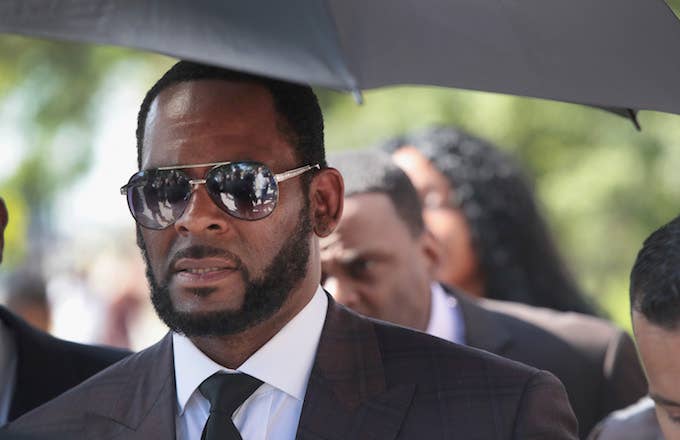 R. Kelly leaves the Leighton Criminal Courts Building following a hearing.