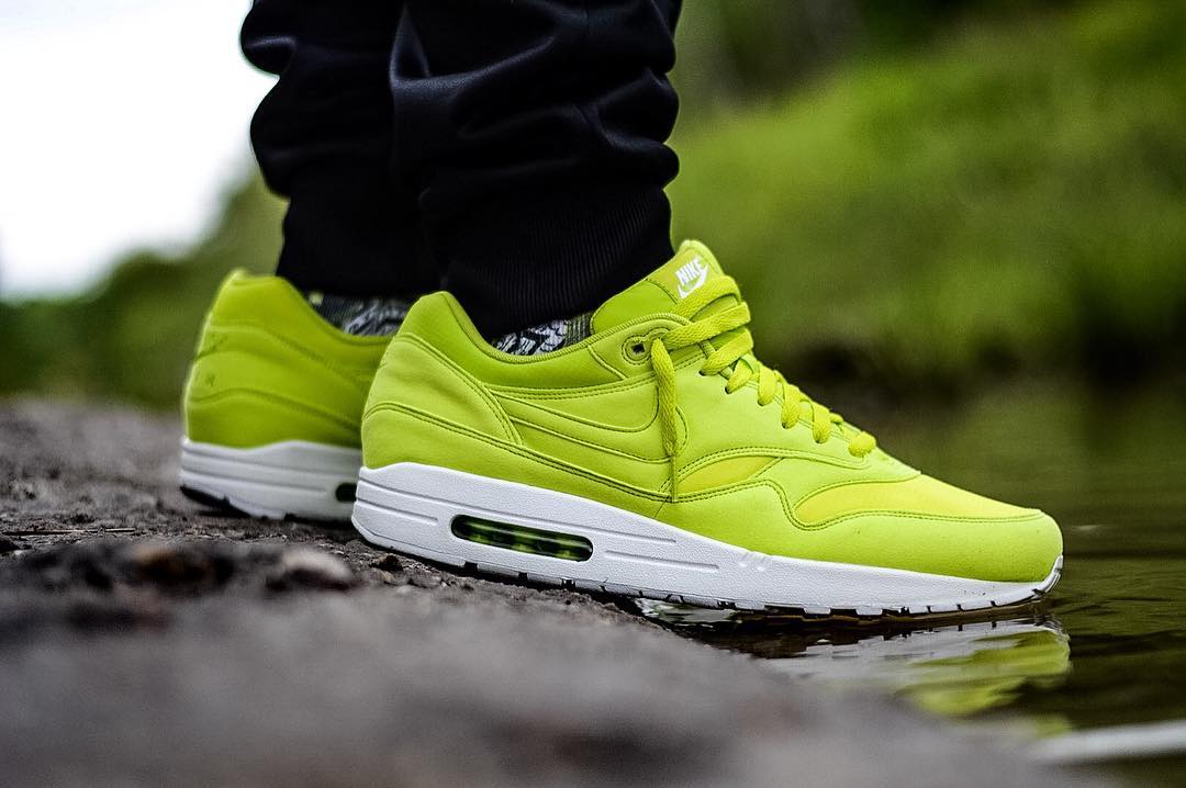 Nike Air Max 1 &quot;Neon Ripstop&quot;