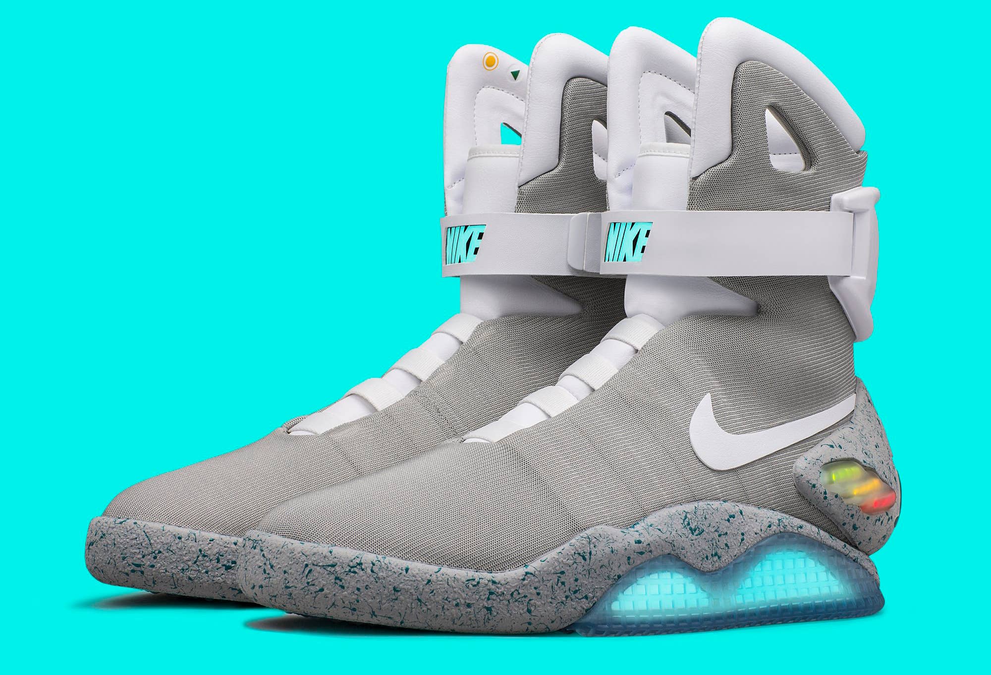 les doel Zonder twijfel Here's How You Can Get the Nike Mag "Back to the Future" Shoes | Complex