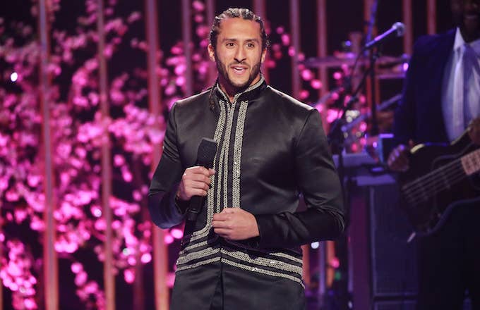 Colin Kaepernick speaks onstage during VH1&#x27;s 3rd Annual &#x27;Dear Mama: A Love Letter To Moms.&#x27;