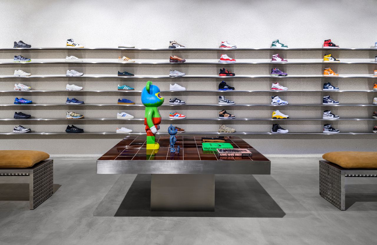 Polish sales sneaker store