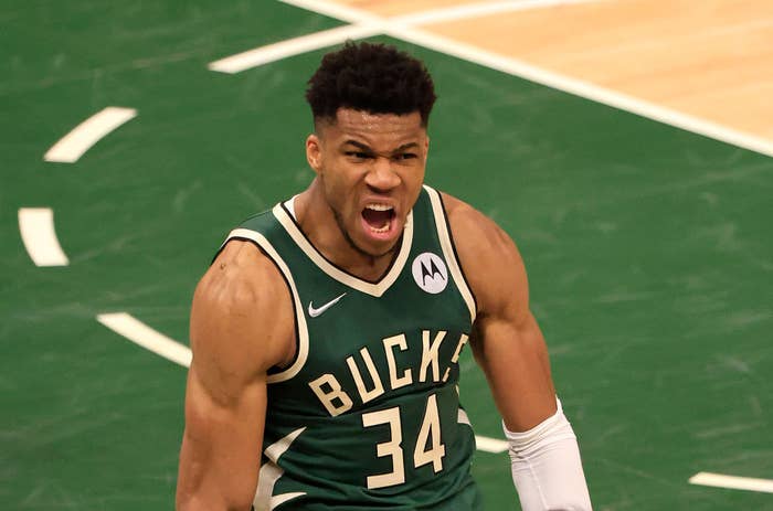 Giannis Antetokounmpo Game 3 Flex NBA Finals 2021