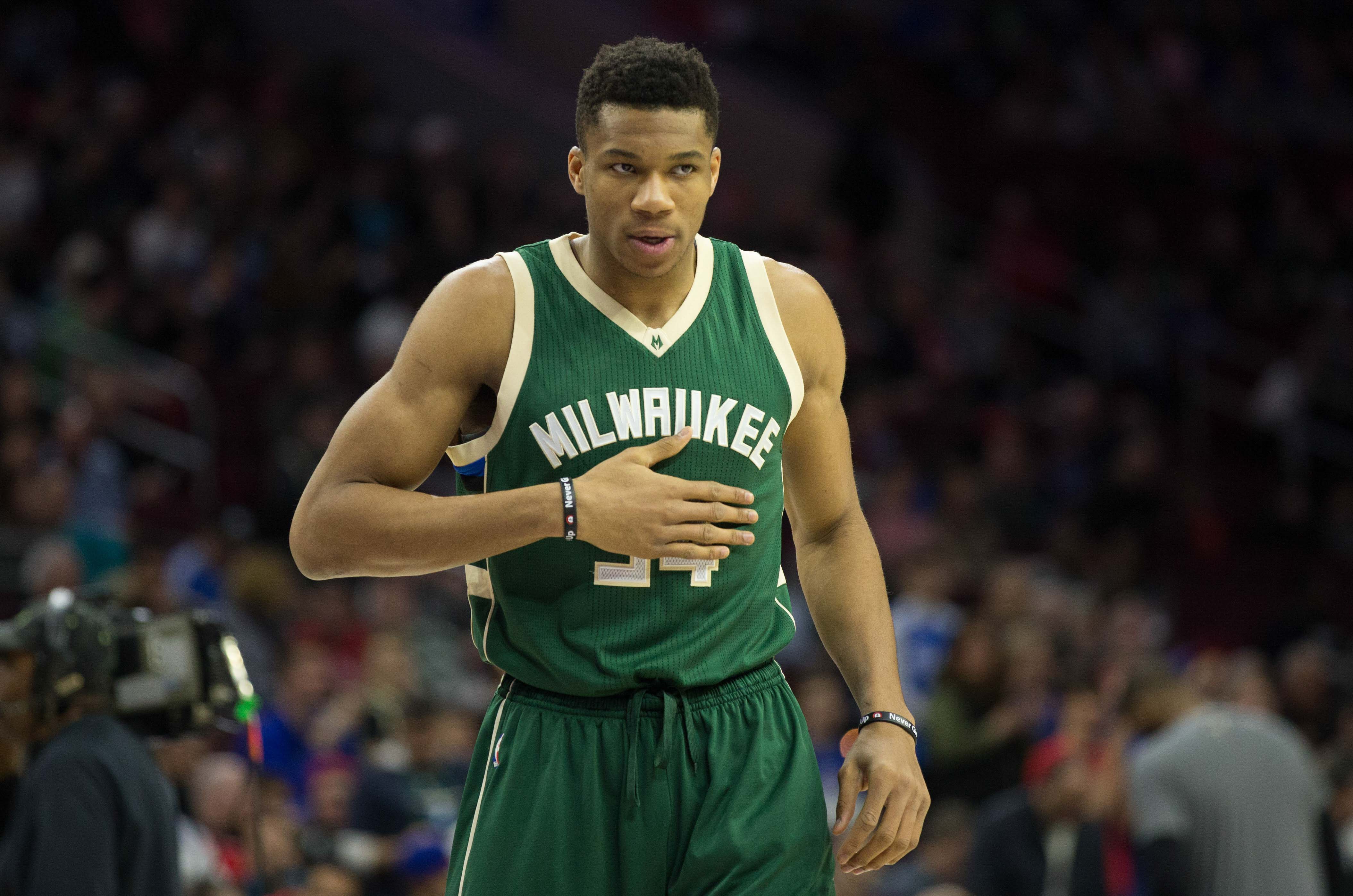 Giannis Antetokounmpo Milwaukee Bucks Green Jersey*