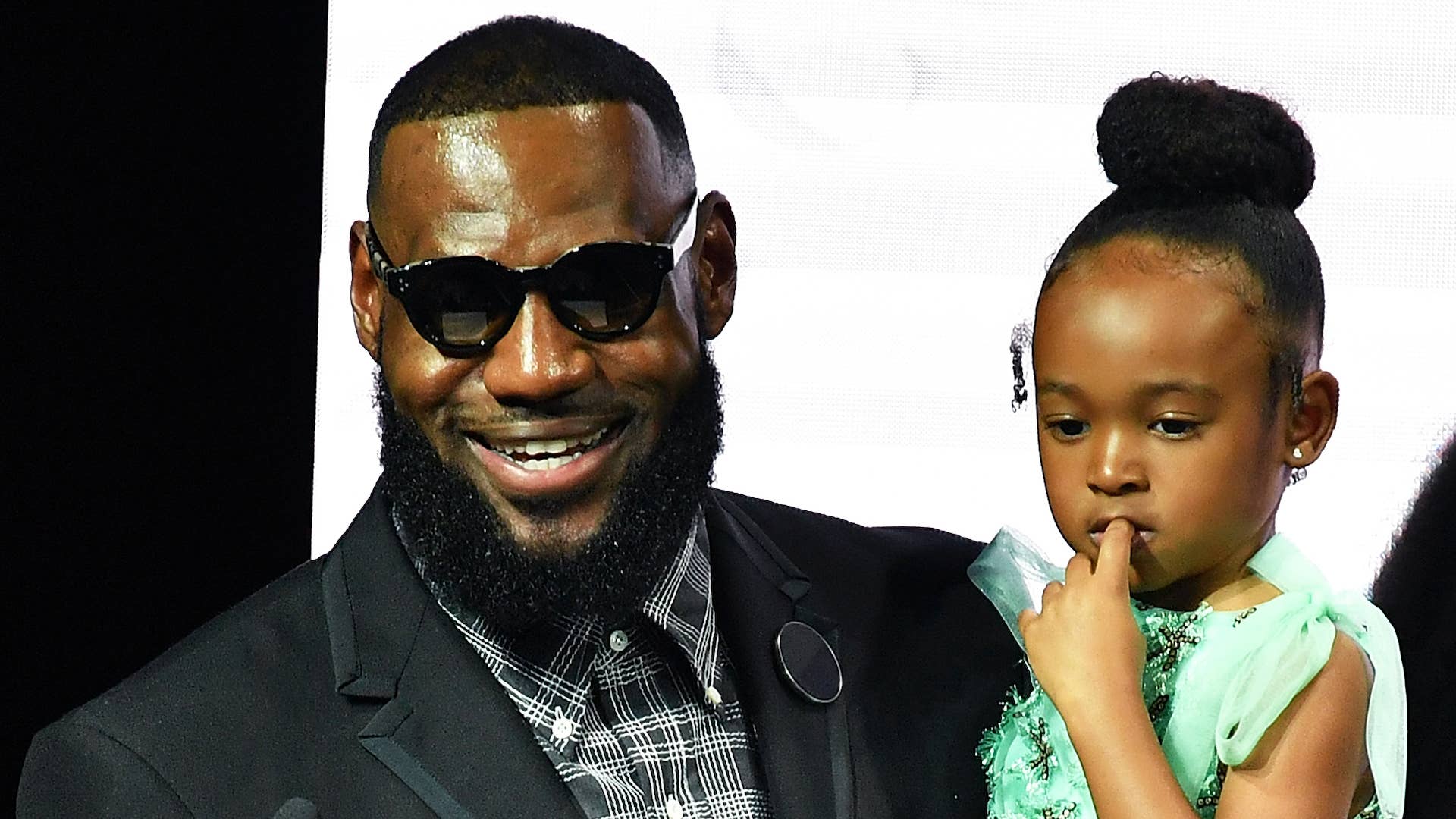 Why LeBron James will wear Gianna Bryant's number at All-Star Game: His  daughter