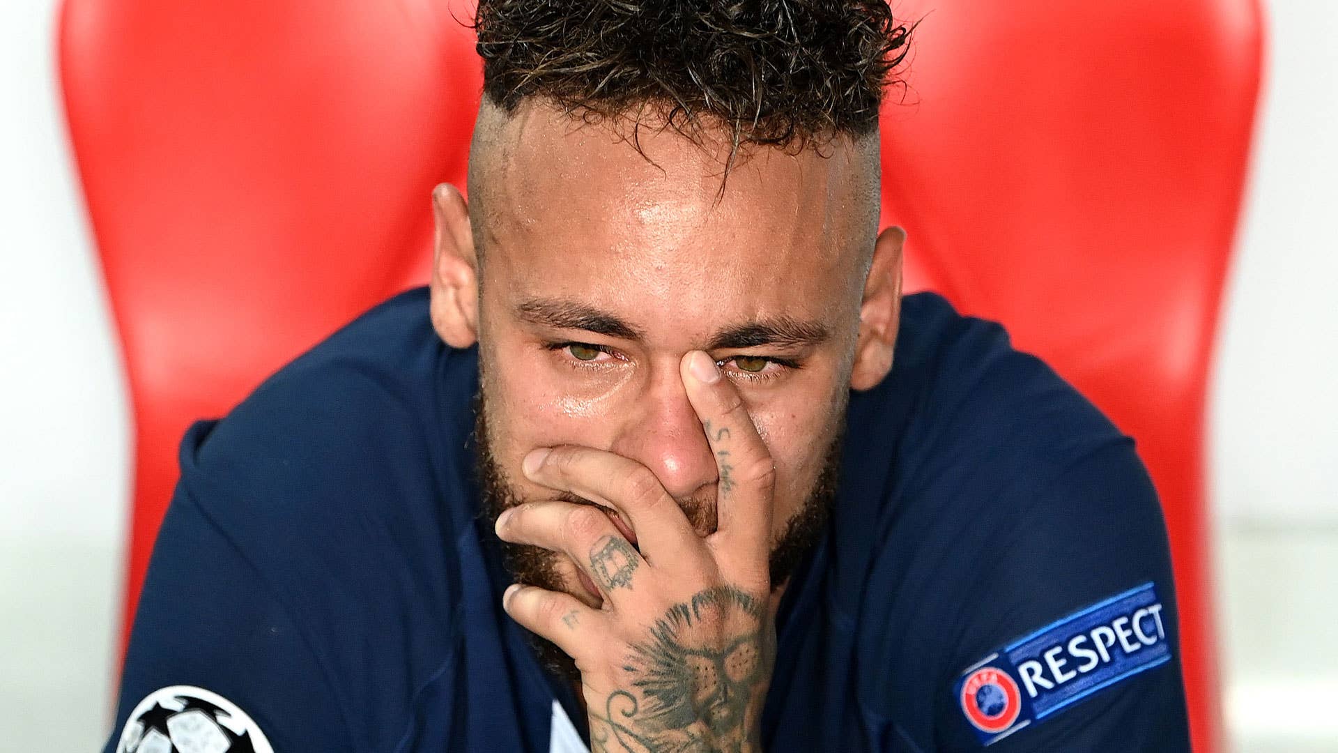 Neymar gets upset following PSG's 1 0 loss to Bayern Munich.
