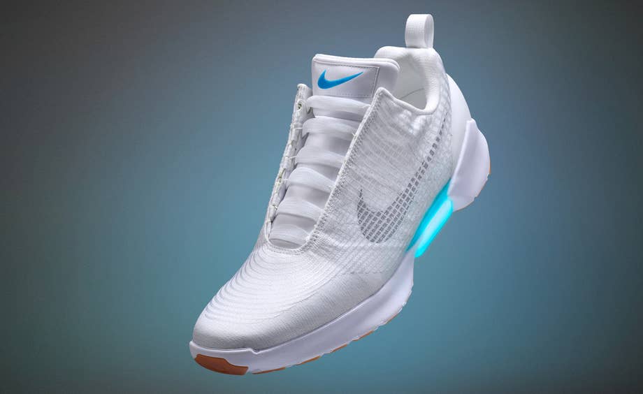 nike self lacing shoes app