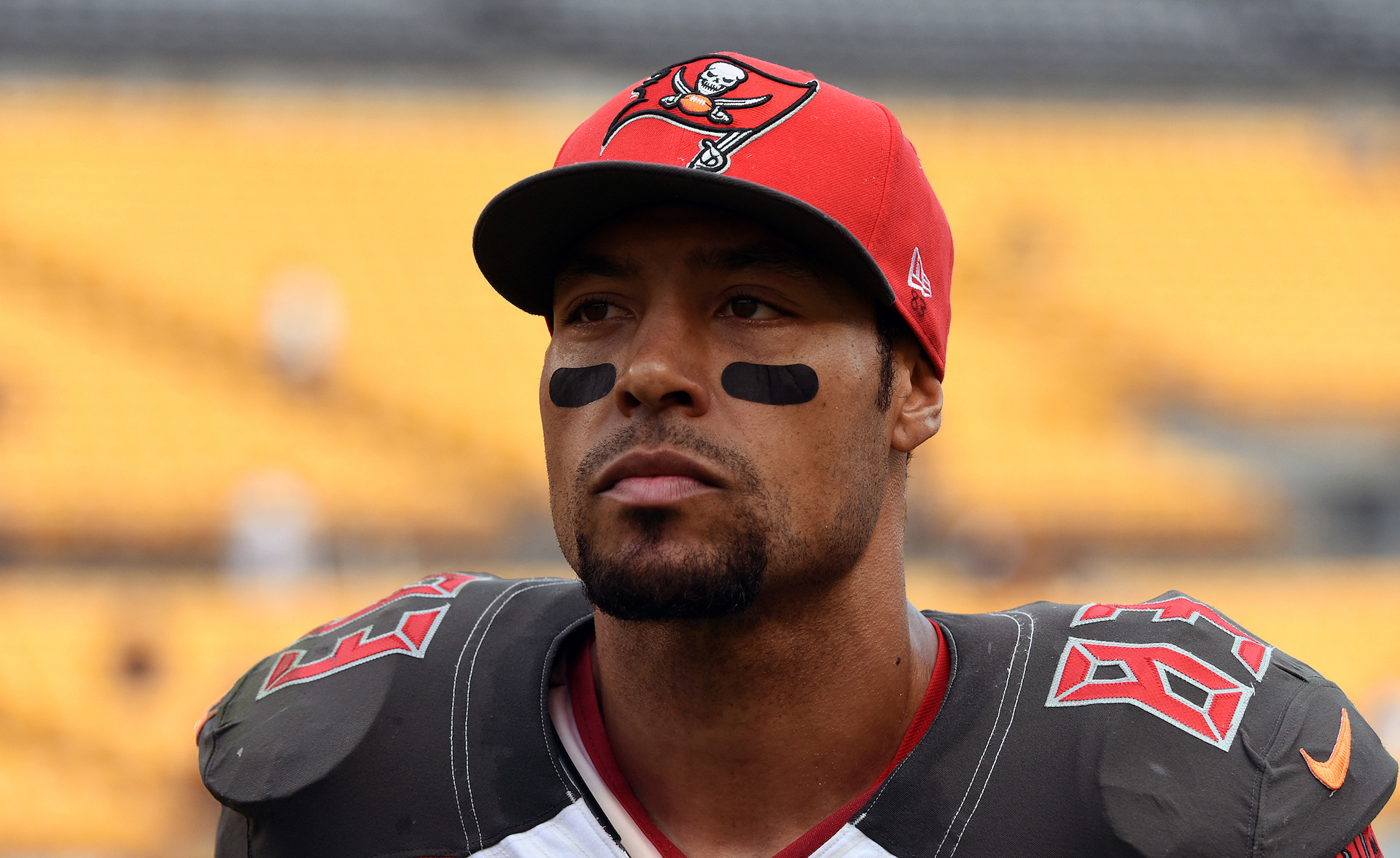 Former Buccaneers wide receiver Vincent Jackson found dead in Florida hotel  room