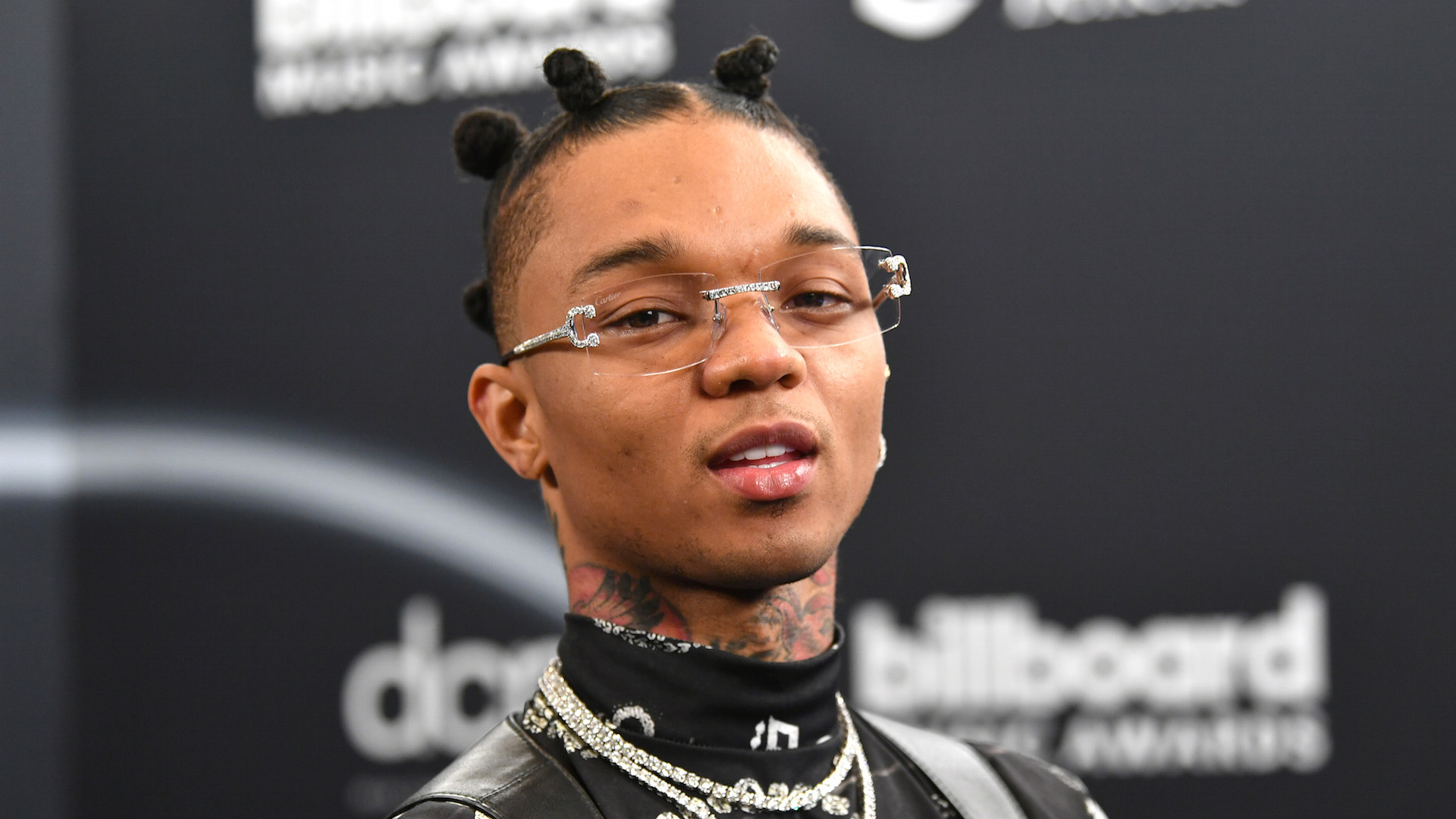 Swae Lee Sells Jewelry to Customers At Icebox!