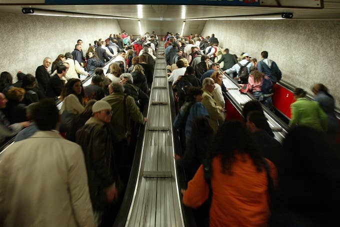 rome escalator malfunction