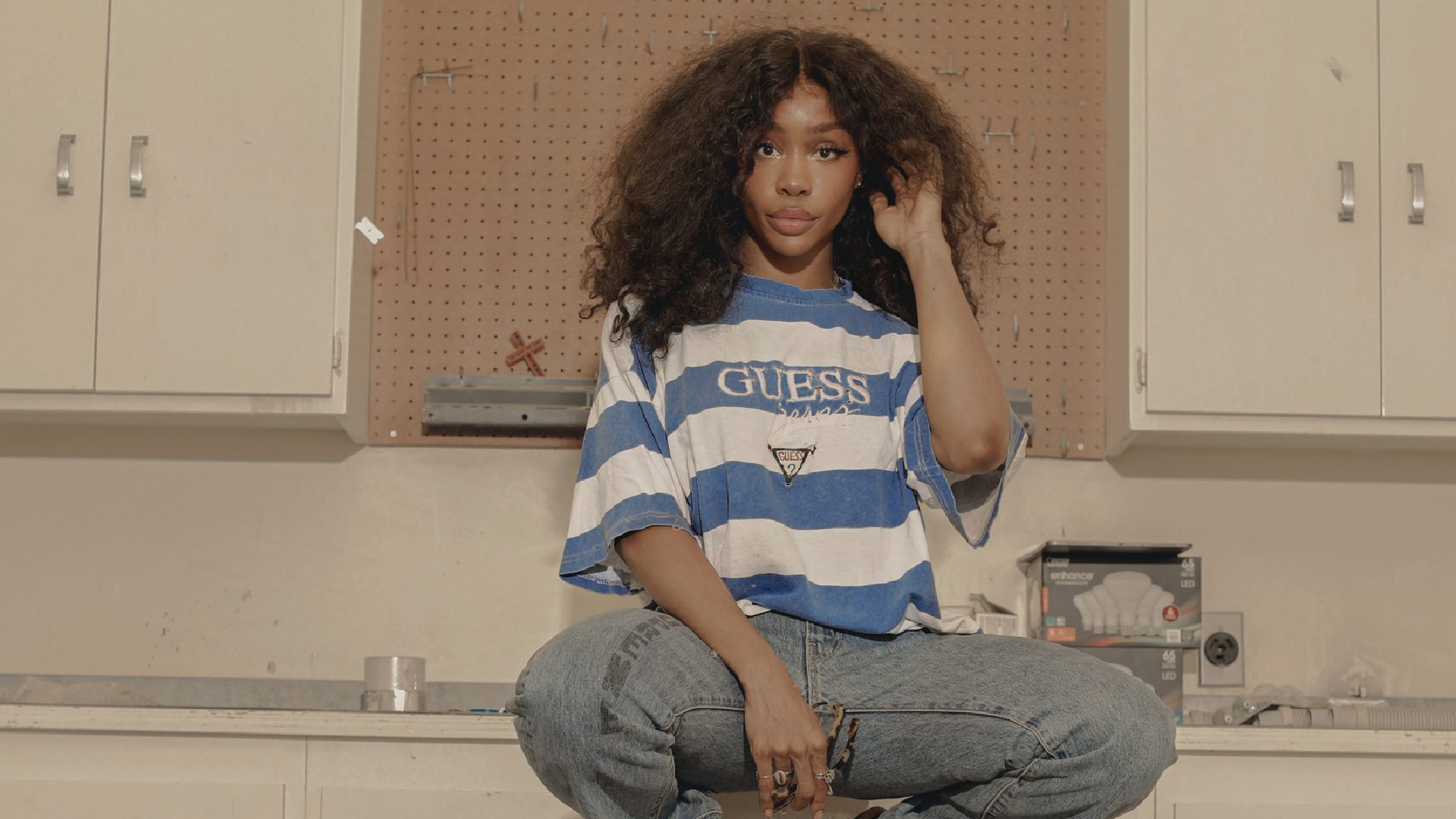 Who Is SZA? Complex pic
