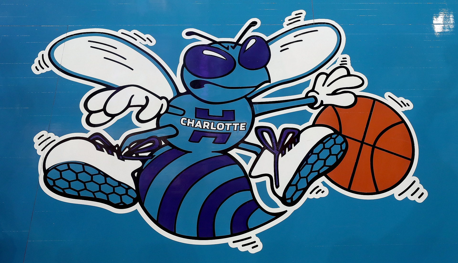 Charlotte Hornets Fire Broadcaster Over Tweeting Racial Slur | Complex