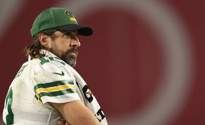 aaron rodgers tests positive covid 19