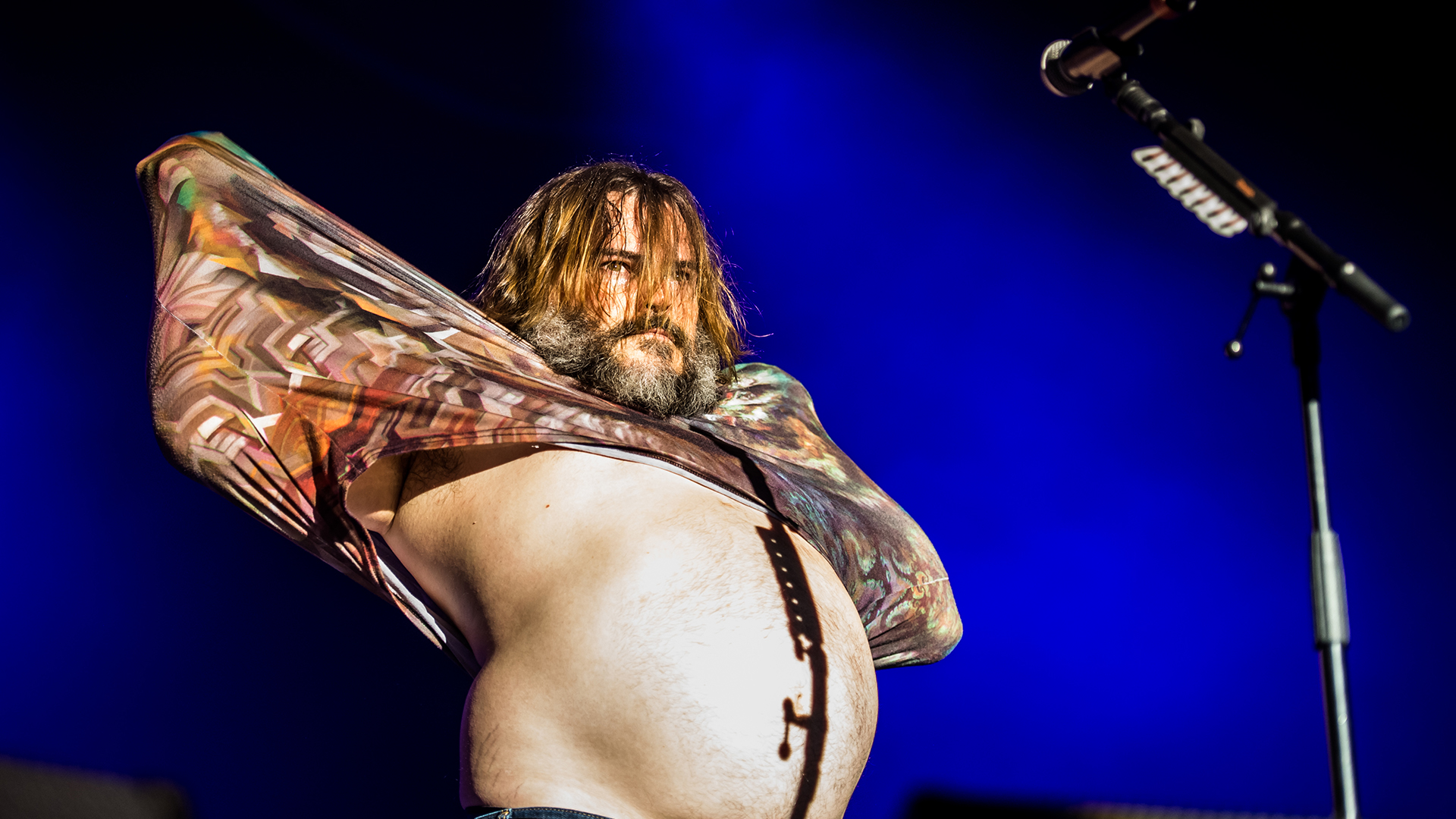 Strum like it hot! Jack Black goes (nearly) naked for music tour - Jewish  News