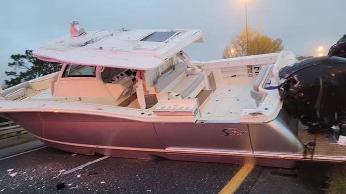 Florida boat blocks traffic on highway
