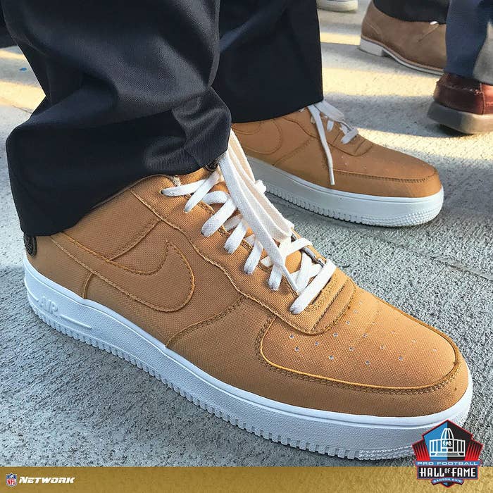 Jerry Jones Nike Air Force 1 Low Hall of Fame Profile