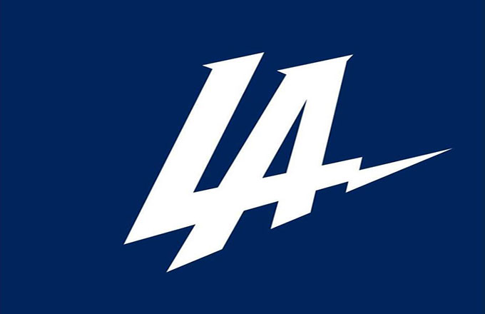 Los Angeles Chargers logo booed at Clippers-Lakers game