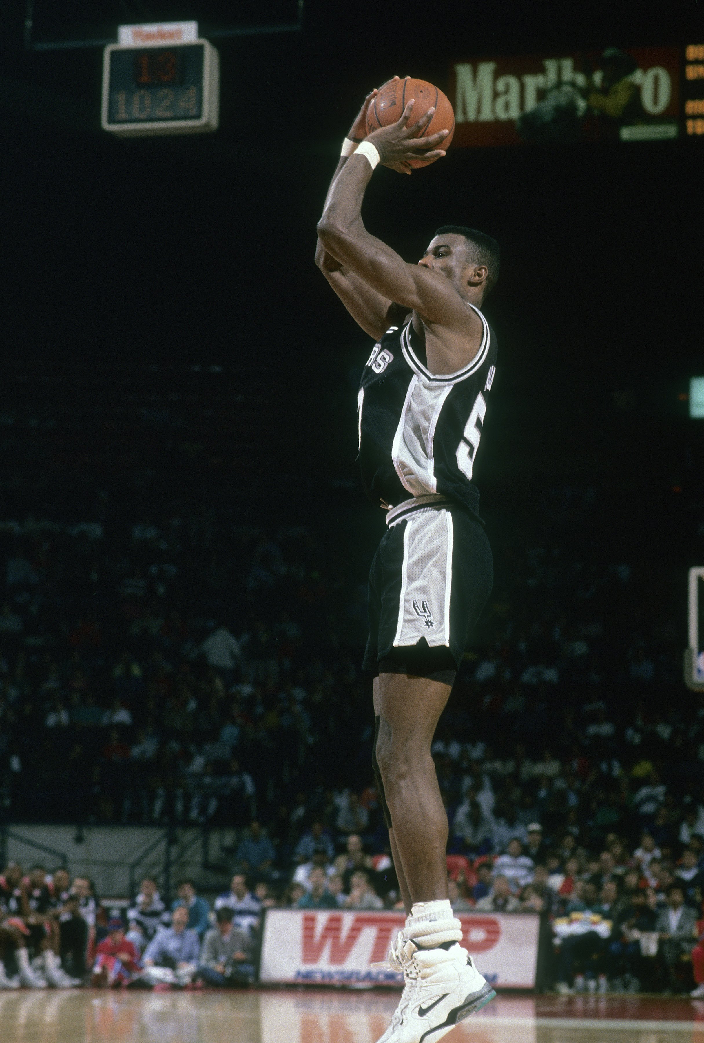 This is a photo of David Robinson of the Spurs.
