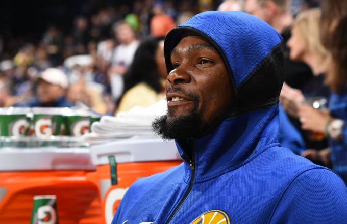 Kevin Durant on the Warriors&#x27; bench.