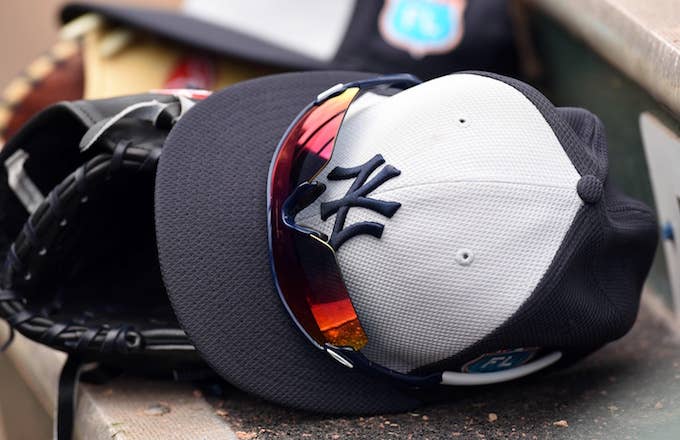 It&#x27;s a Yankees cap.
